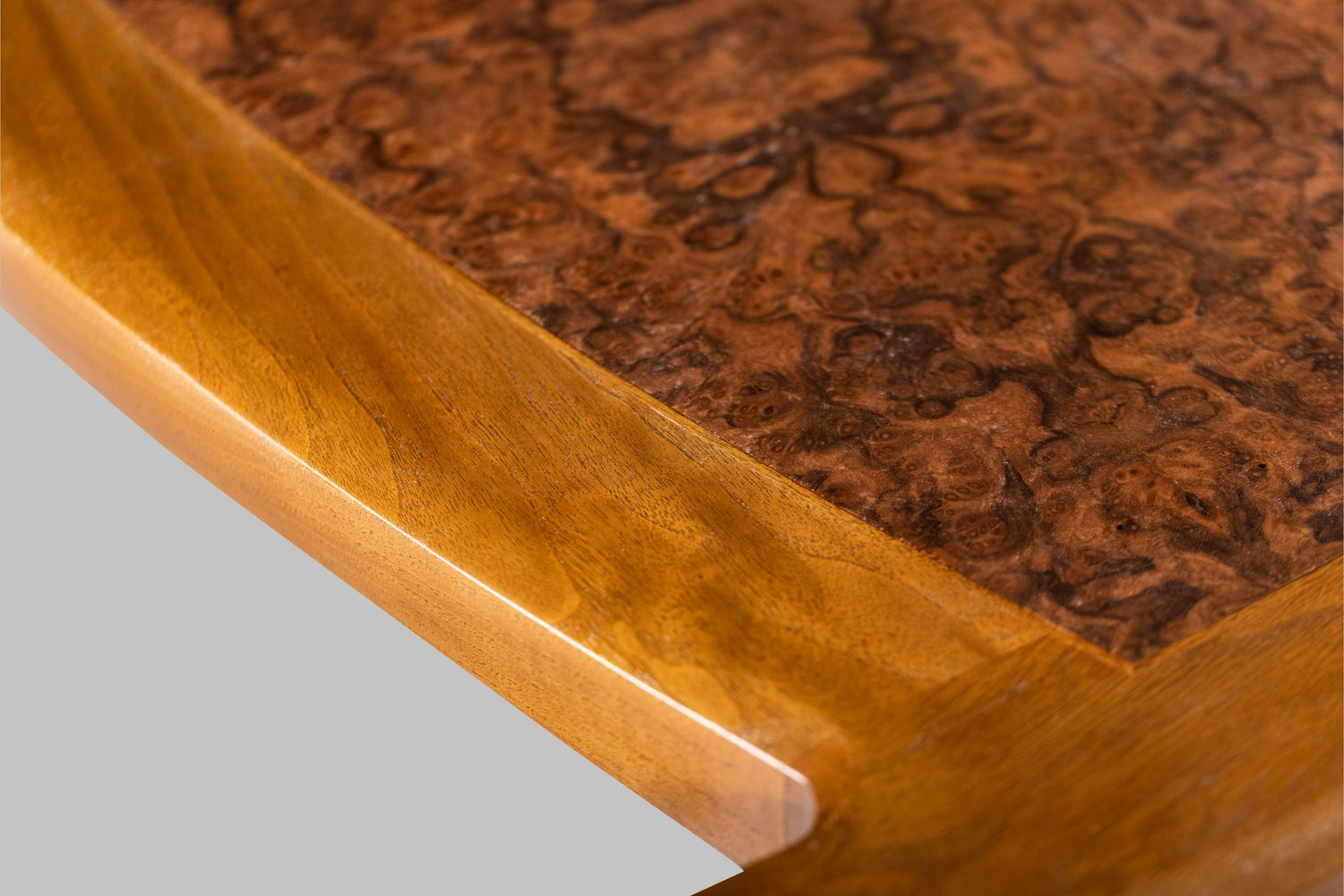 Close up of edge of table 